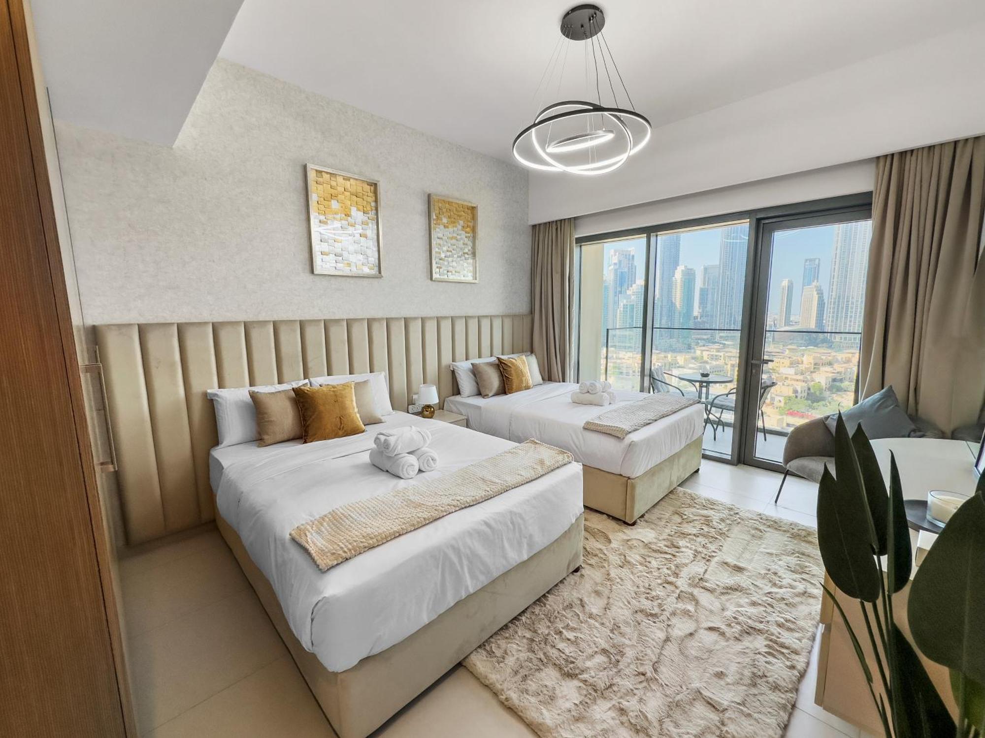 View In And Burj Khalifa View - 2 Bedroom - 3 Beds Apartment *