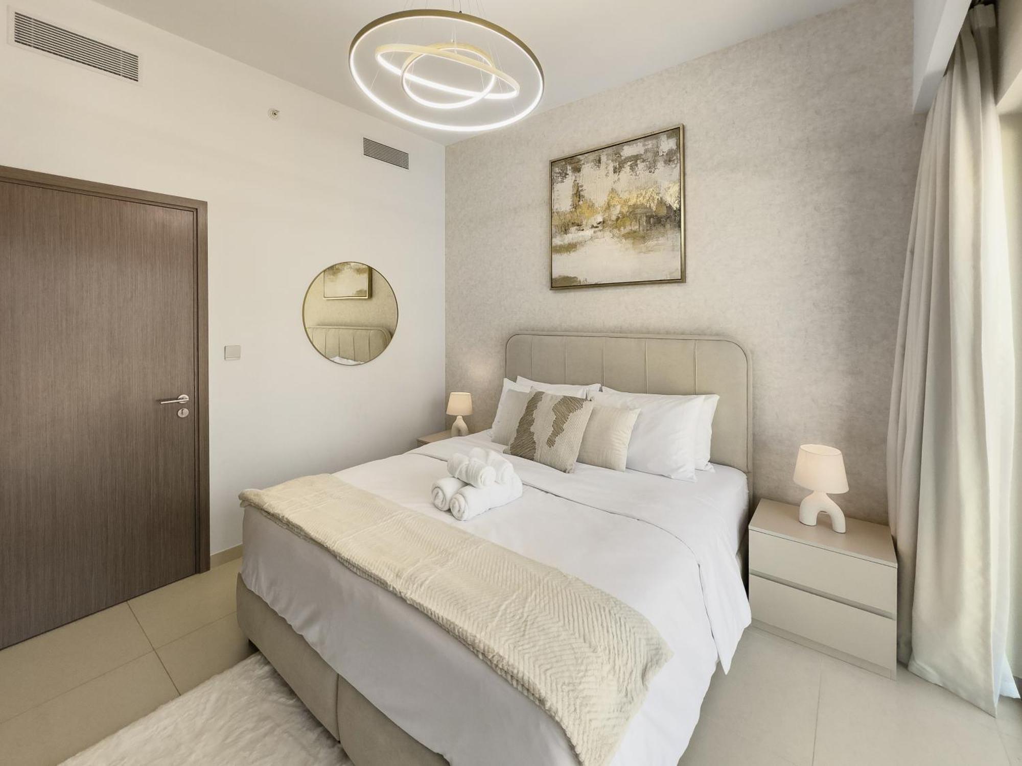 View In And Burj Khalifa View - 2 Bedroom - 3 Beds * Dubai
