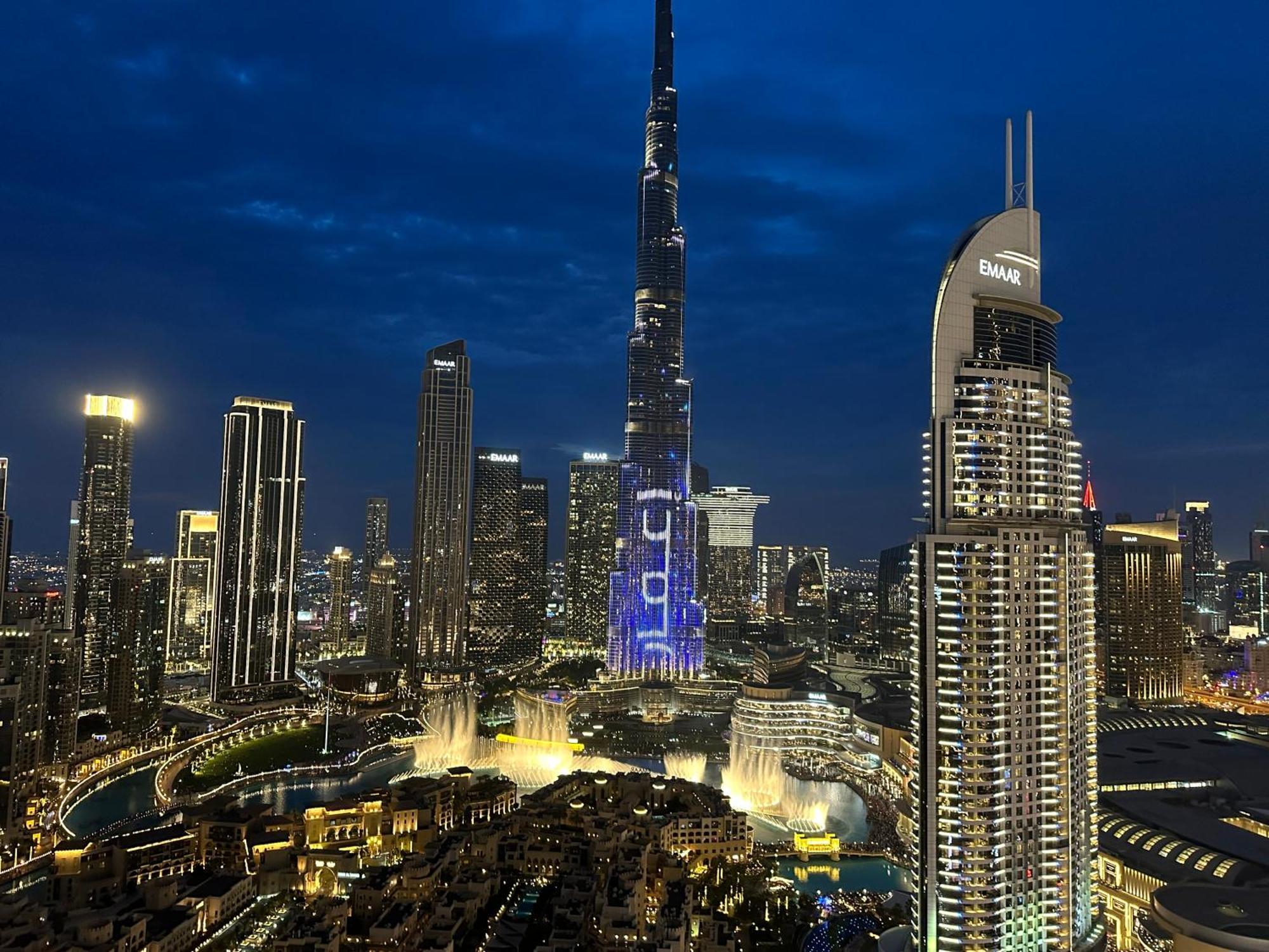 View In And Burj Khalifa View - 2 Bedroom - 3 Beds * Dubai
