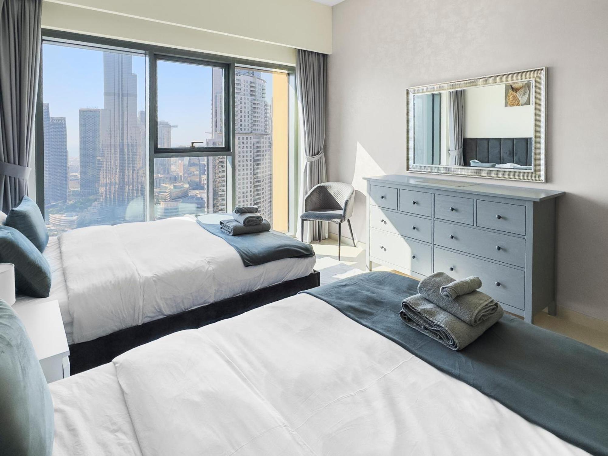 View In And Burj Khalifa View - 2 Bedroom - 3 Beds *