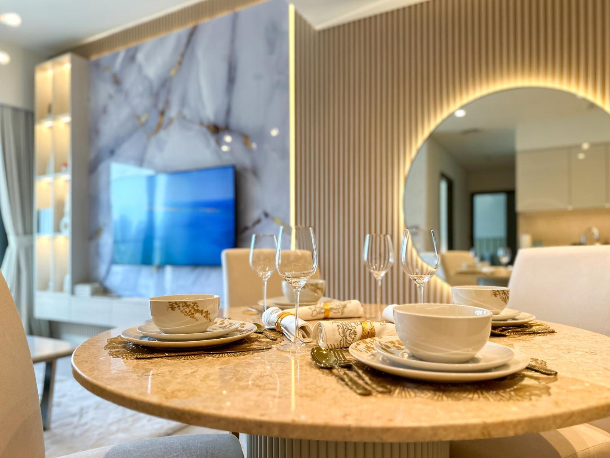 Appartement View In And Burj Khalifa View - 2 Bedroom - 3 Beds *