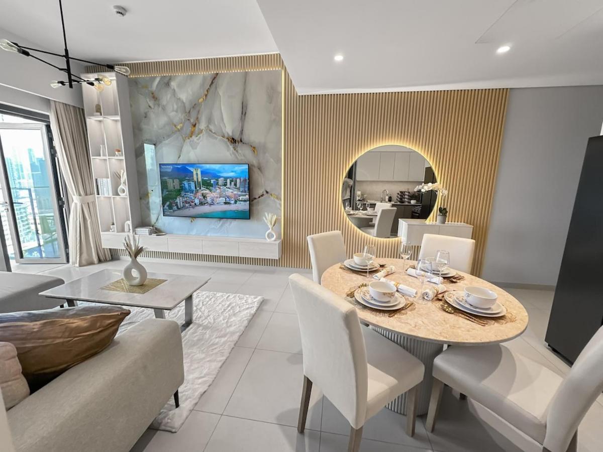 View In And Burj Khalifa View - 2 Bedroom - 3 Beds Appartement Dubai
